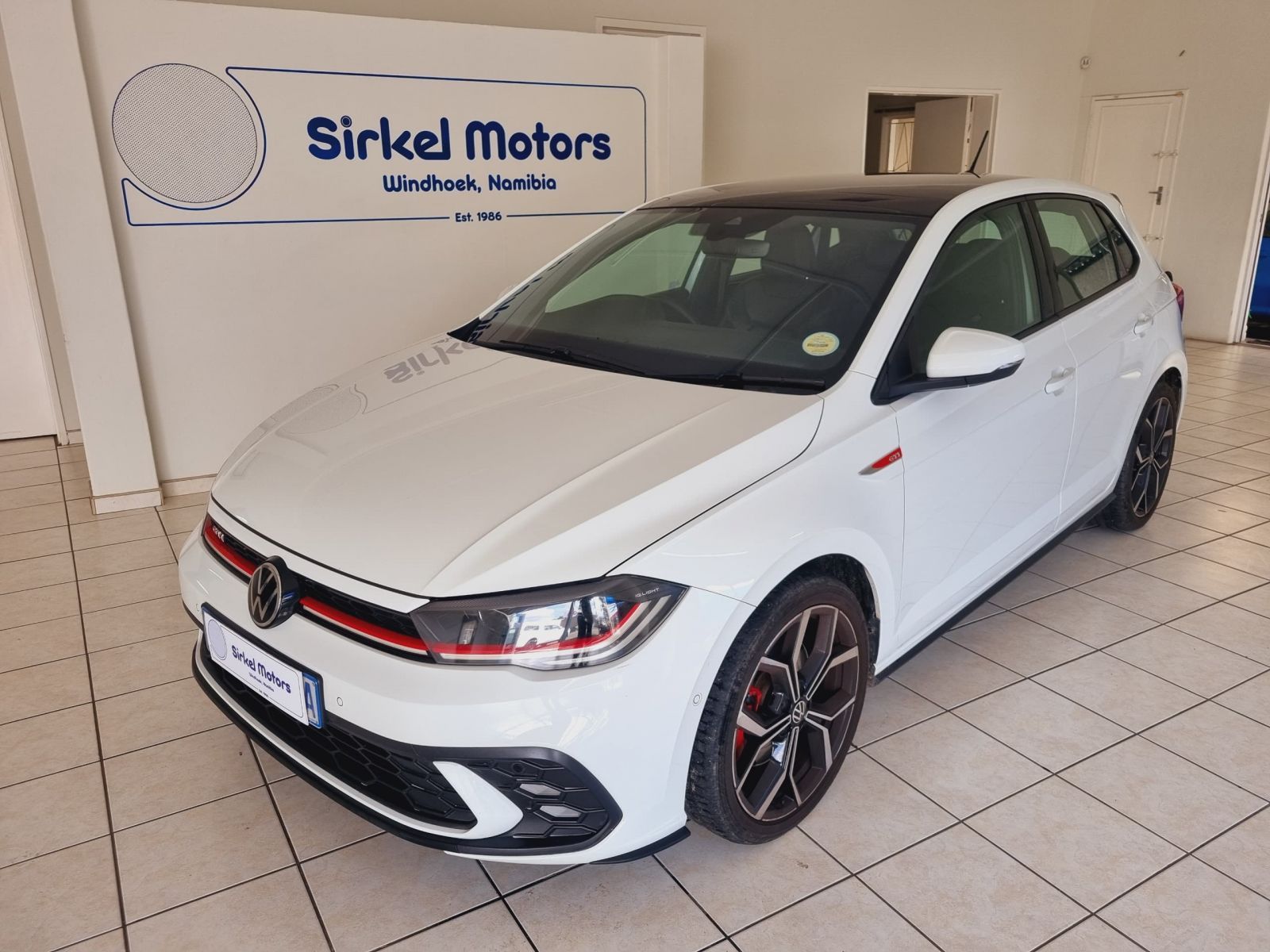 2022 Volkswagen Polo photo 1