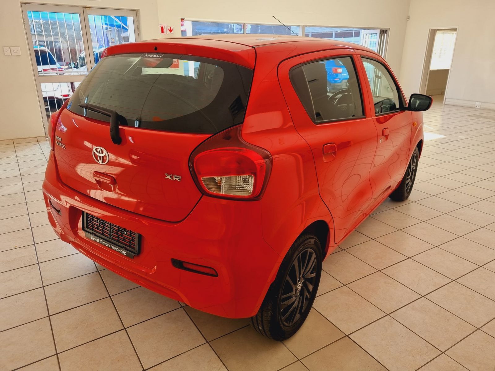 2023 Toyota Vitz photo 4