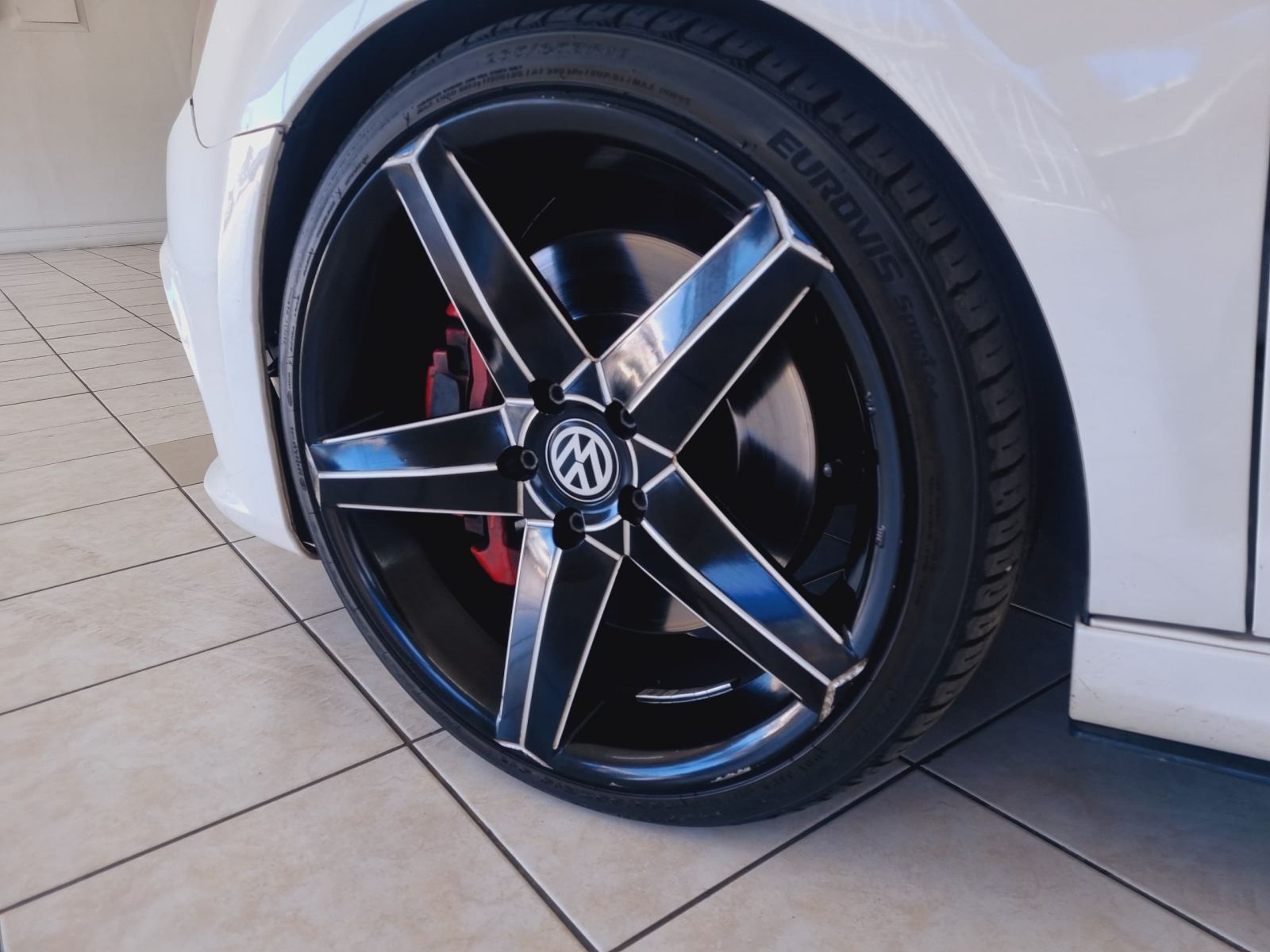 2012 Volkswagen Golf photo 17