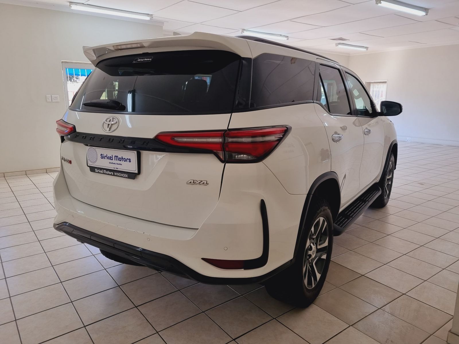 2023 Toyota Fortuner photo 5