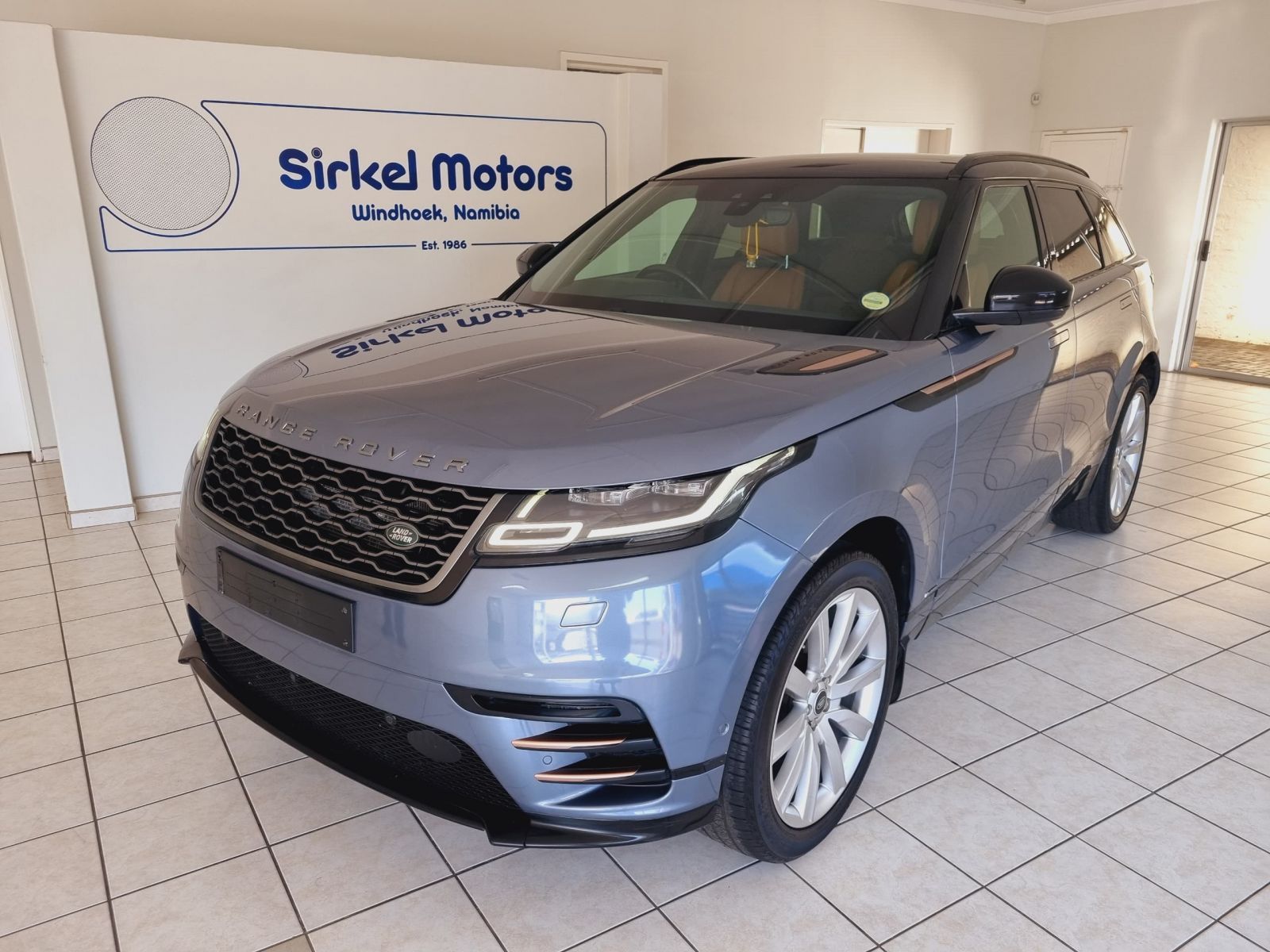 2018 Land Rover Range Rover photo 1
