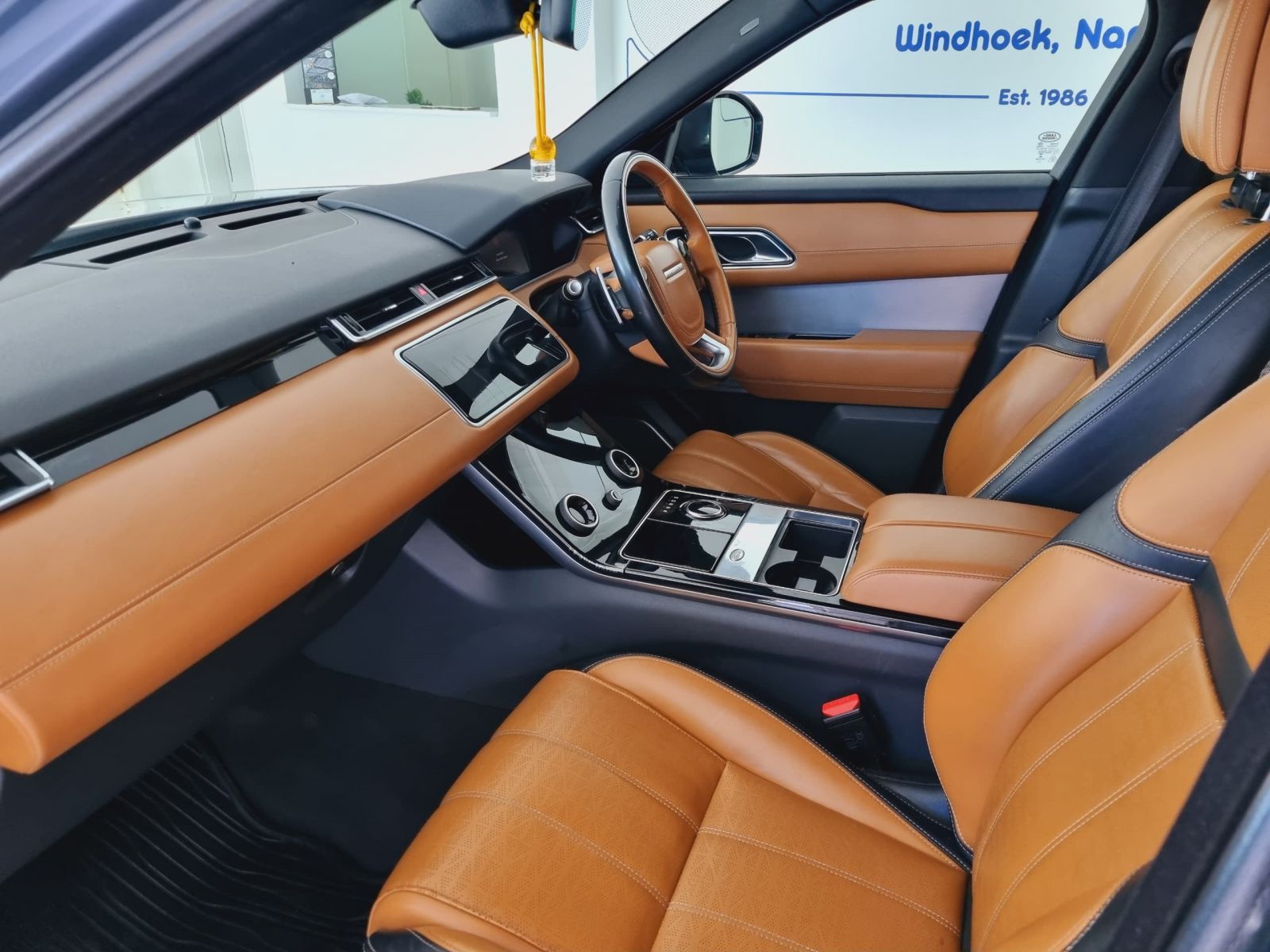 2018 Land Rover Range Rover photo 11