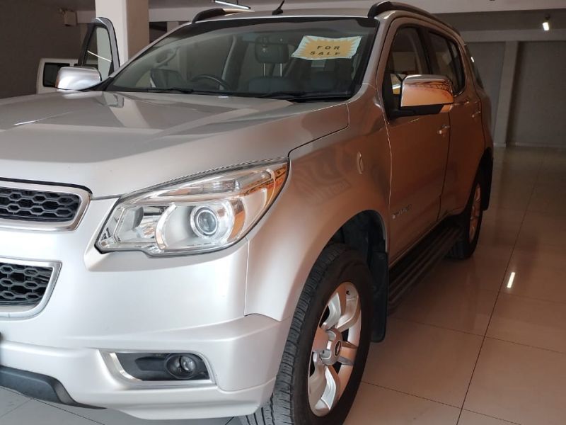 2015 Chevrolet Trailblazer photo 3