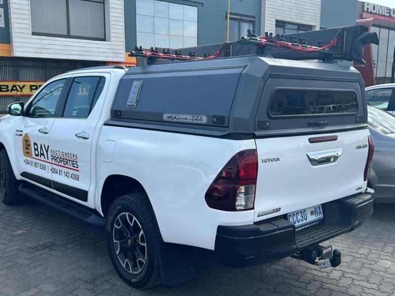 2020 Toyota Hilux photo 3