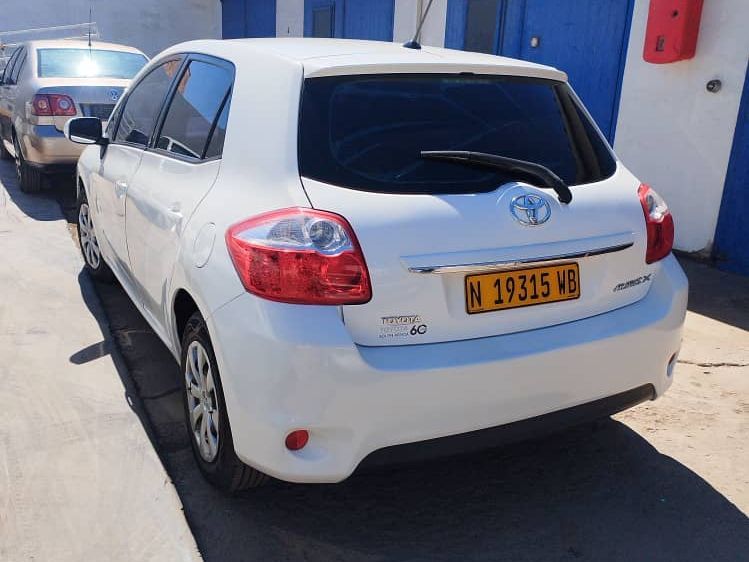 2012 Toyota Auris photo 4