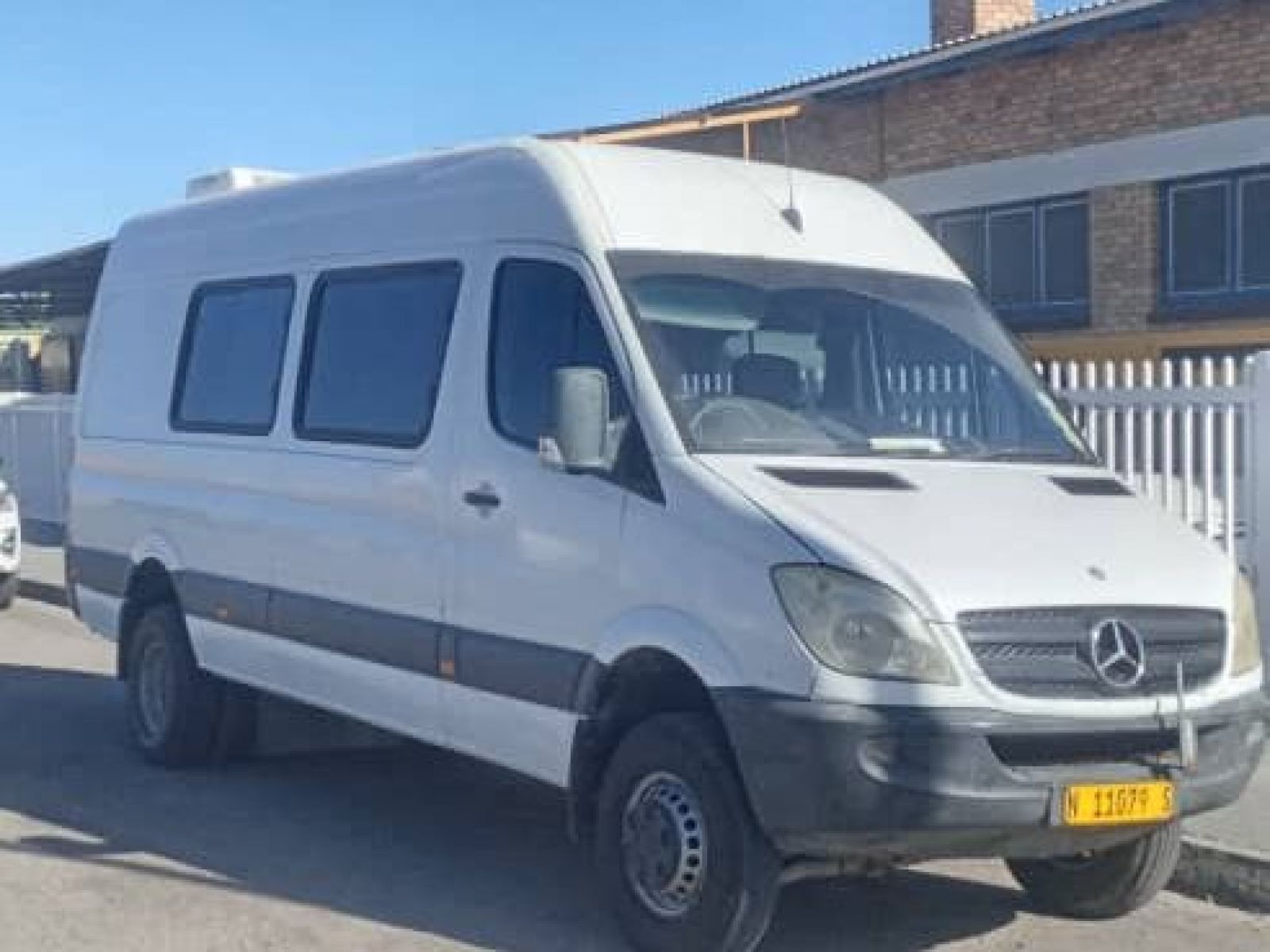 2007 Mercedes-Benz 320 photo 1
