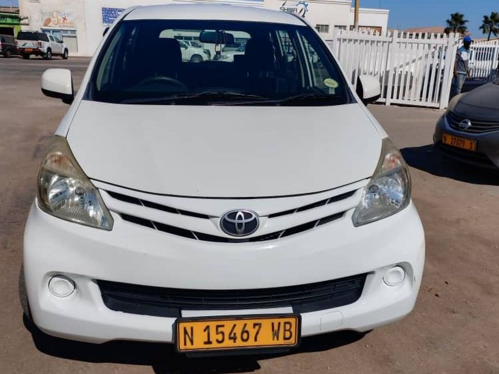 2014 Toyota Avanza photo 2