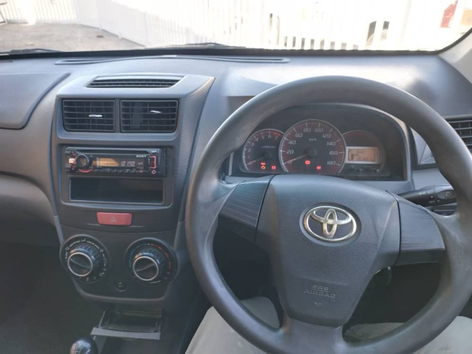 2014 Toyota Avanza photo 5