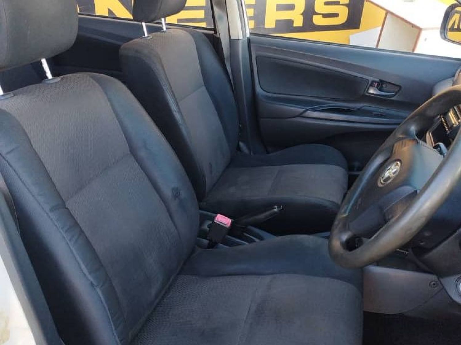 2014 Toyota Avanza photo 6