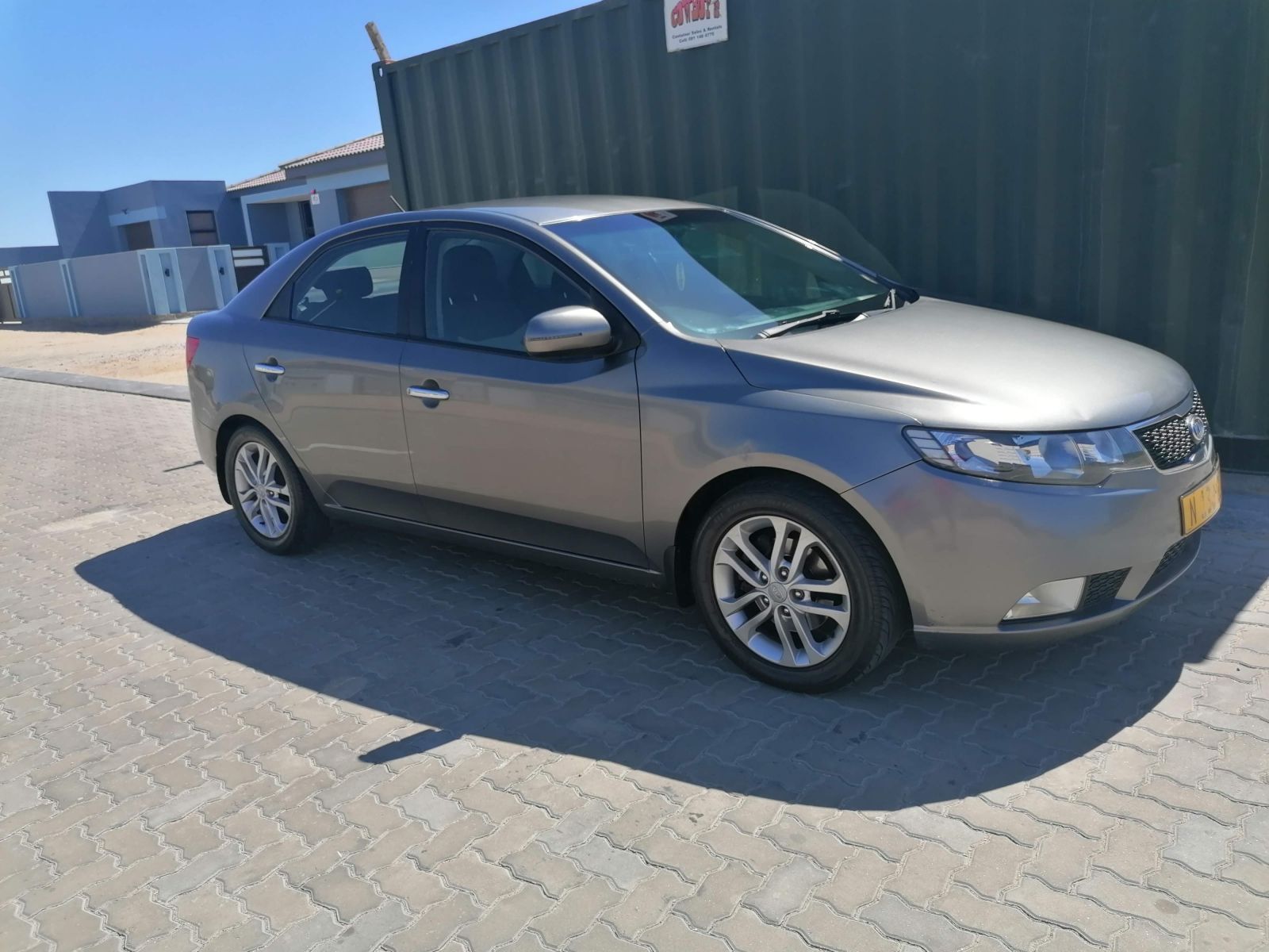 2011 Kia Cerato photo 2