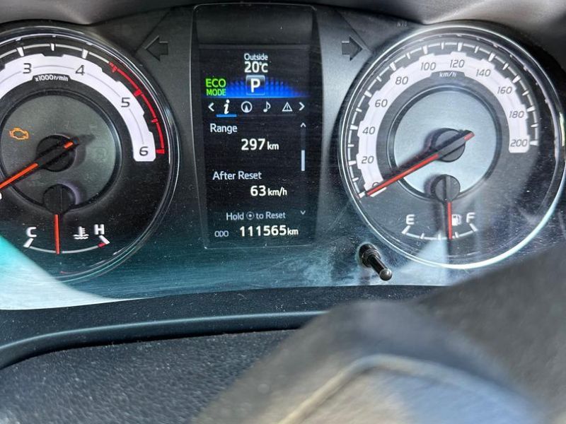 2019 Toyota Hilux photo 5