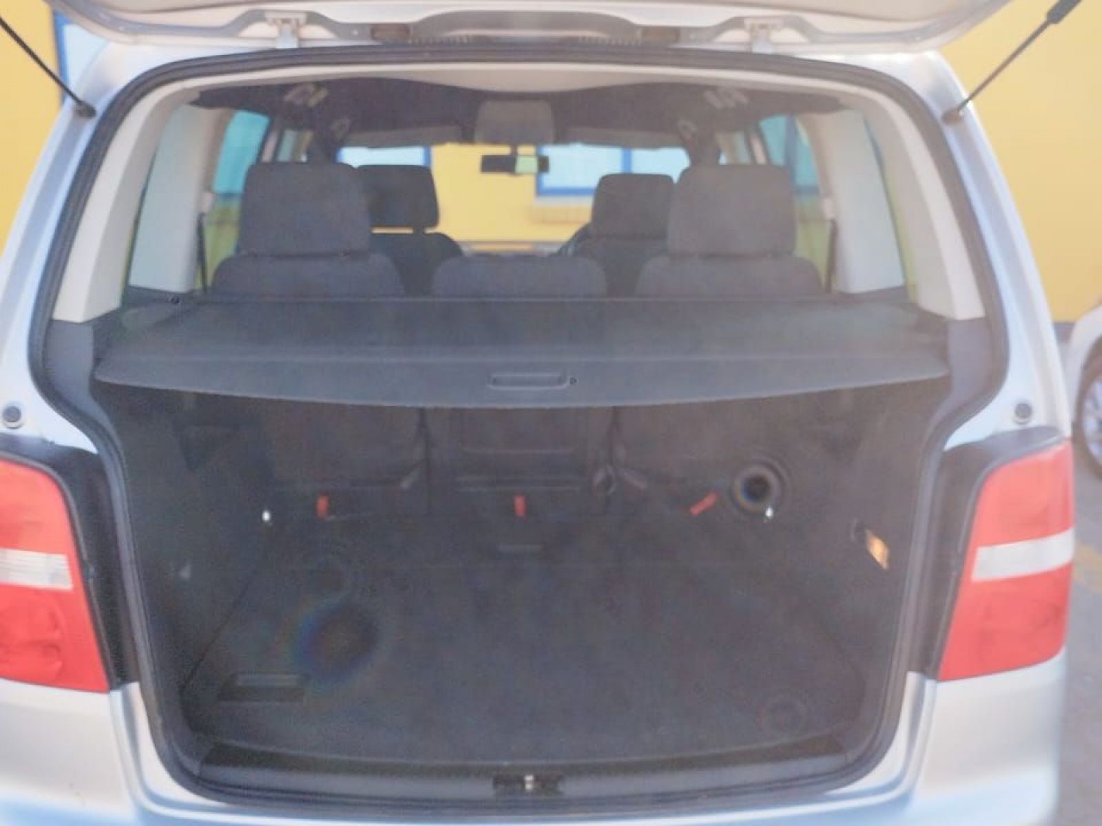 2006 Volkswagen Touran 2.0ltr TDi photo 6
