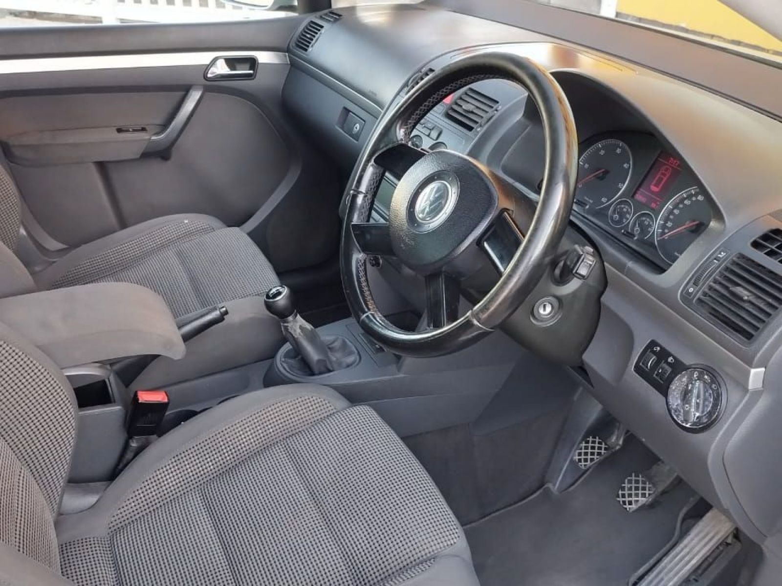 2006 Volkswagen Touran 2.0ltr TDi photo 7