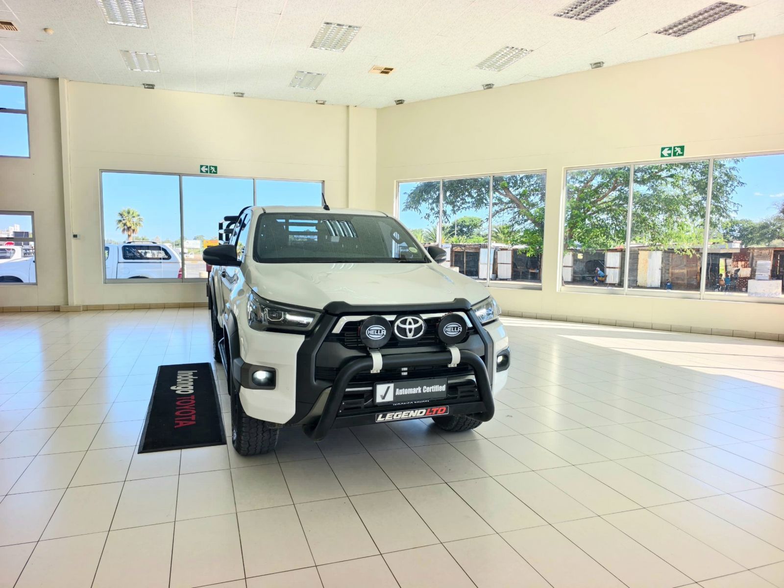 2021 Toyota Hilux photo 2