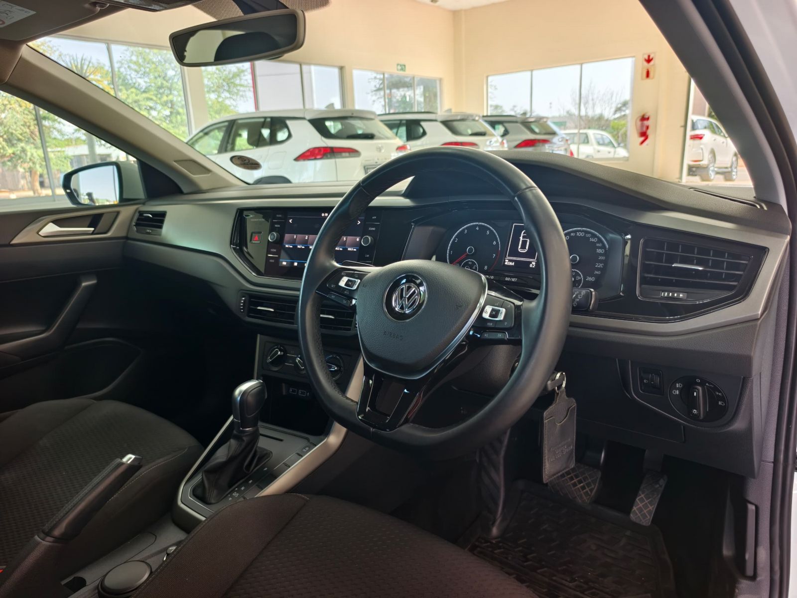 2018 Volkswagen Polo photo 4