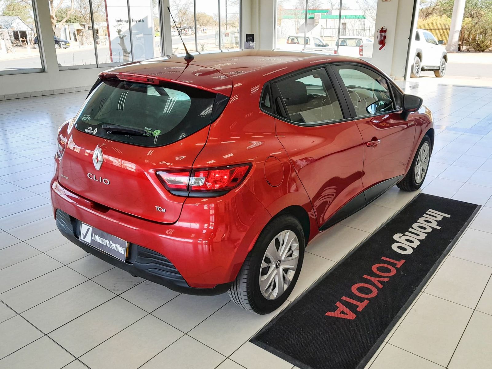 2016 Renault Clio photo 3