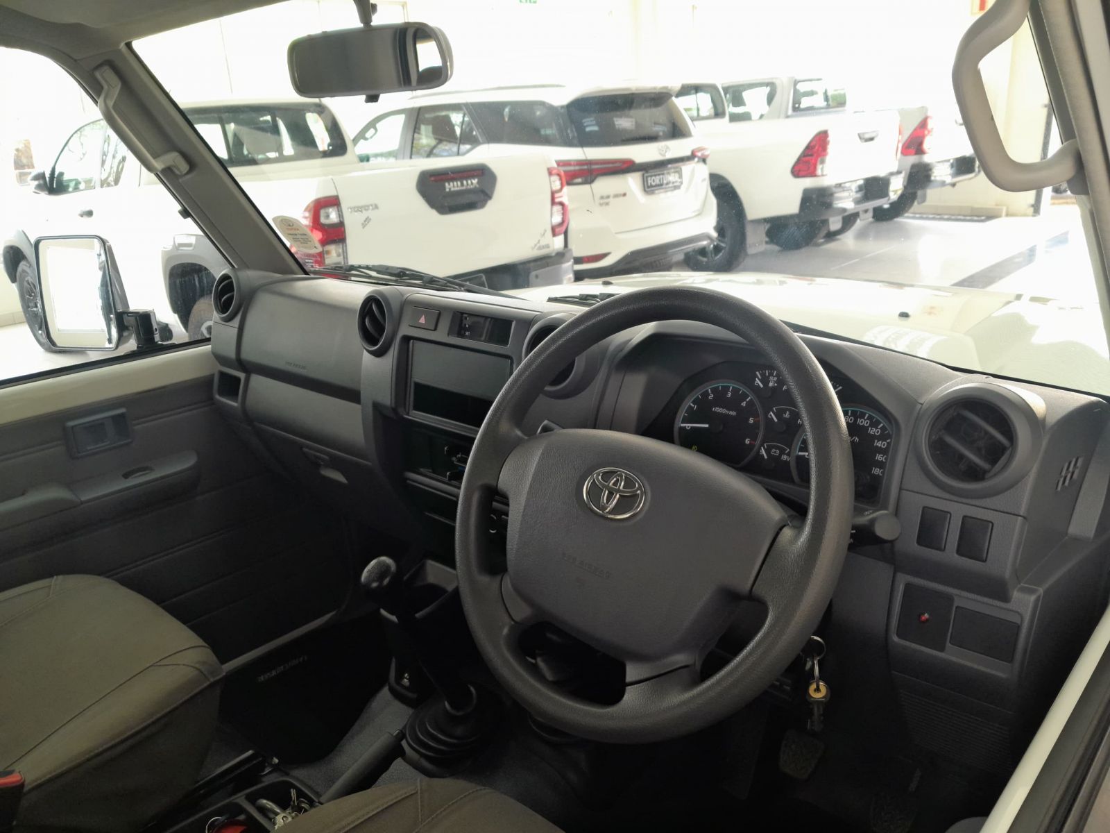 2023 Toyota Land Cruiser photo 4