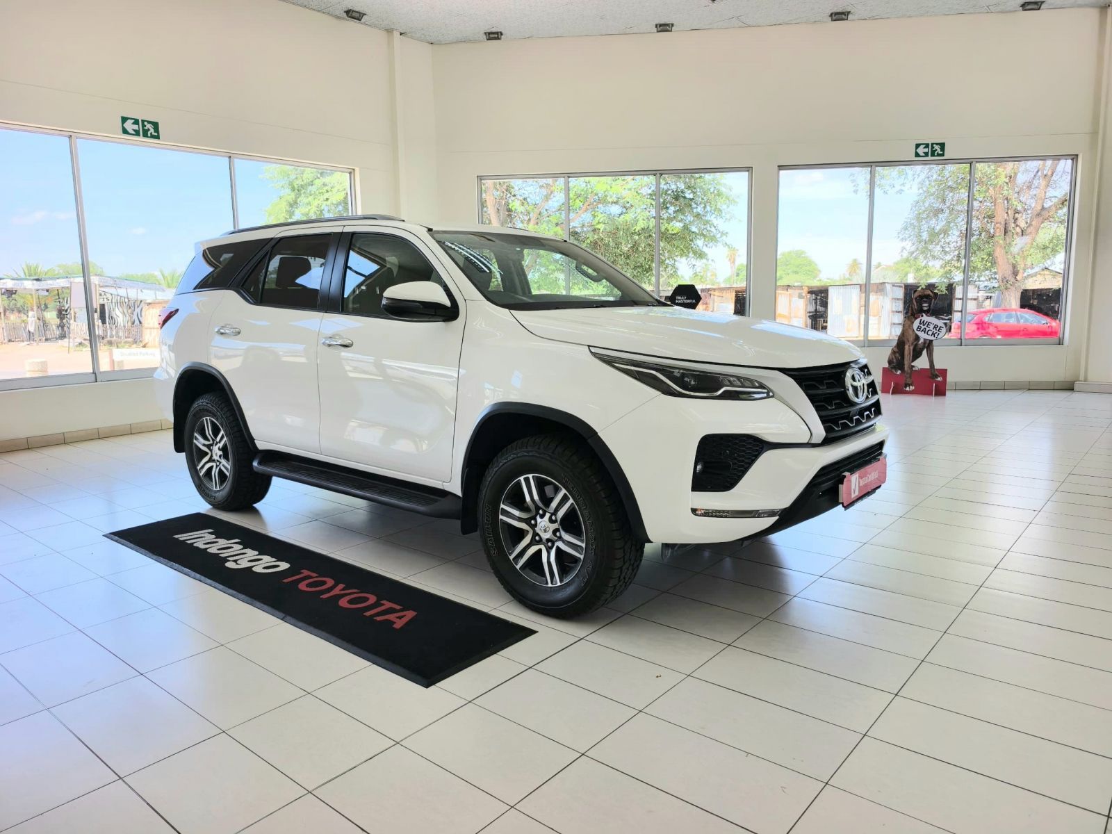 2021 Toyota Fortuner photo 1