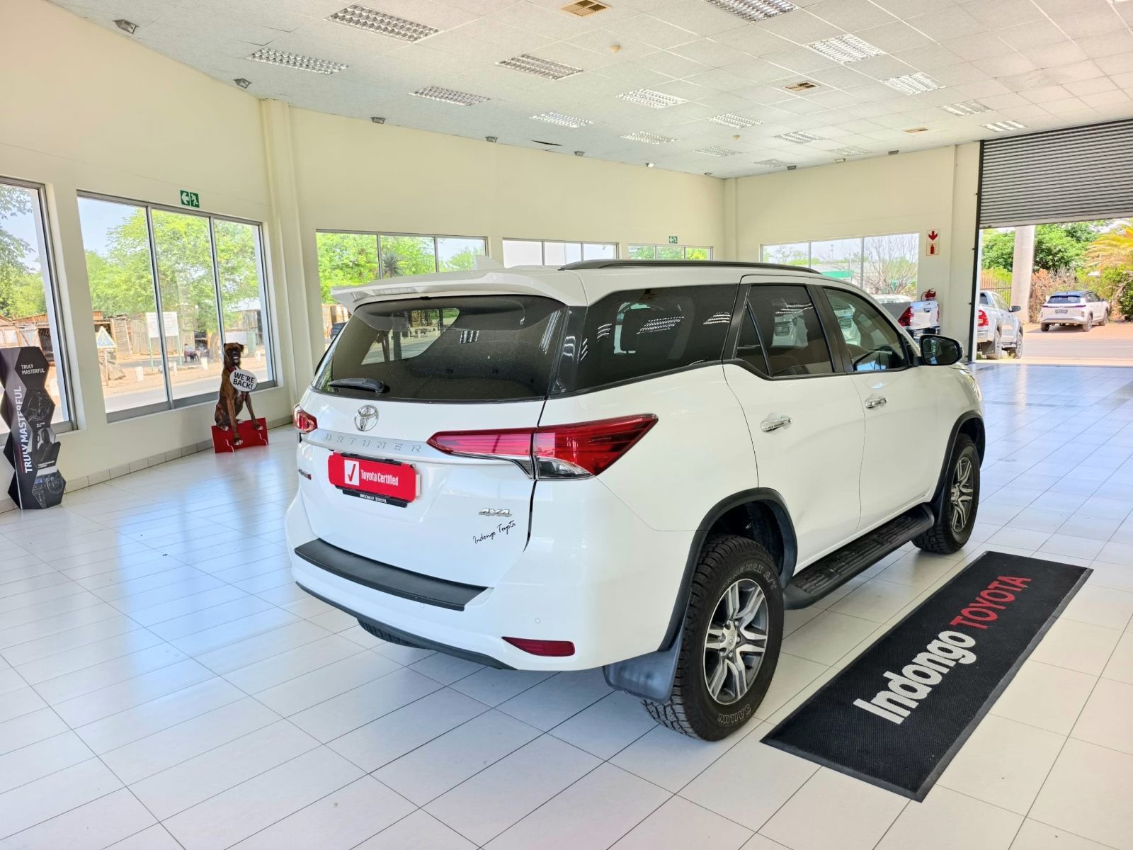 2021 Toyota Fortuner photo 3