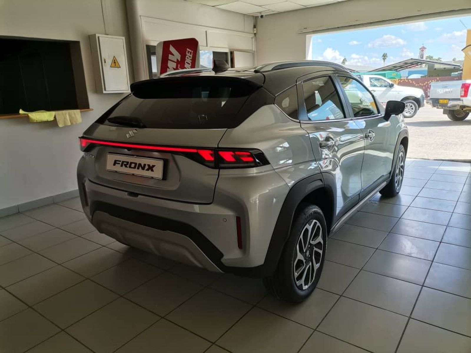 2025 Suzuki Fronx photo 5