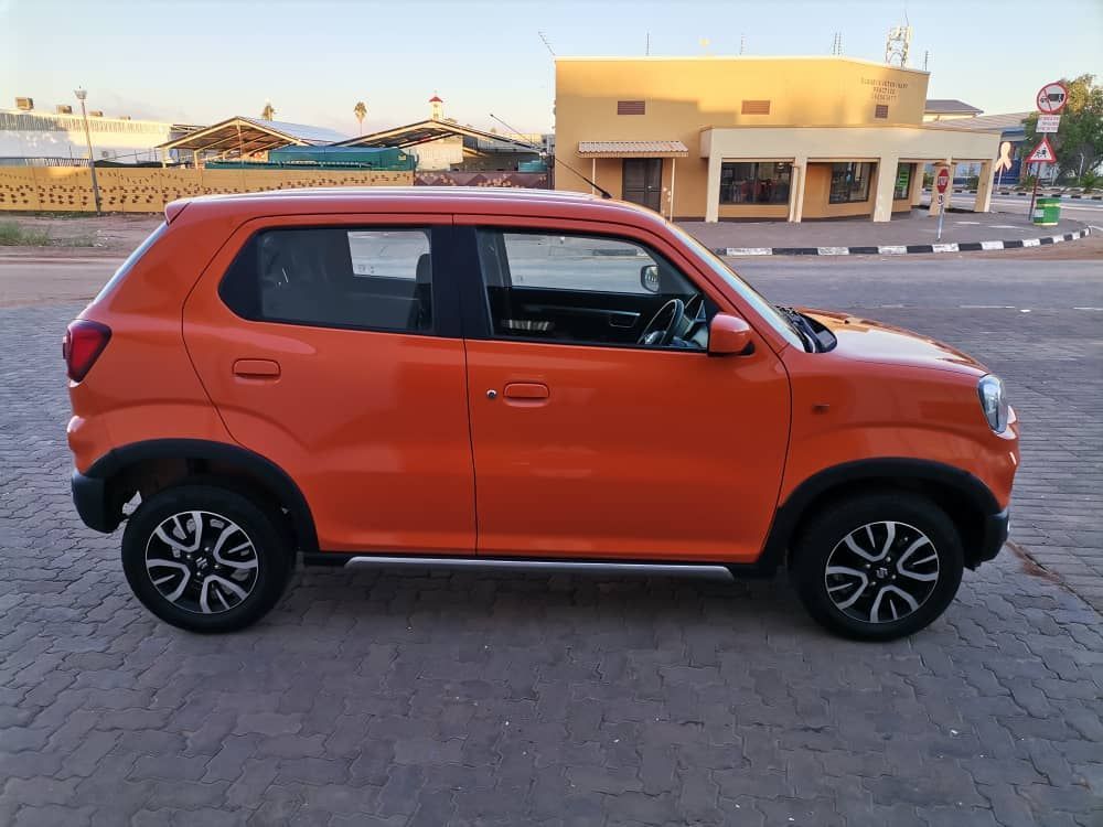 2025 Suzuki S-Presso photo 2