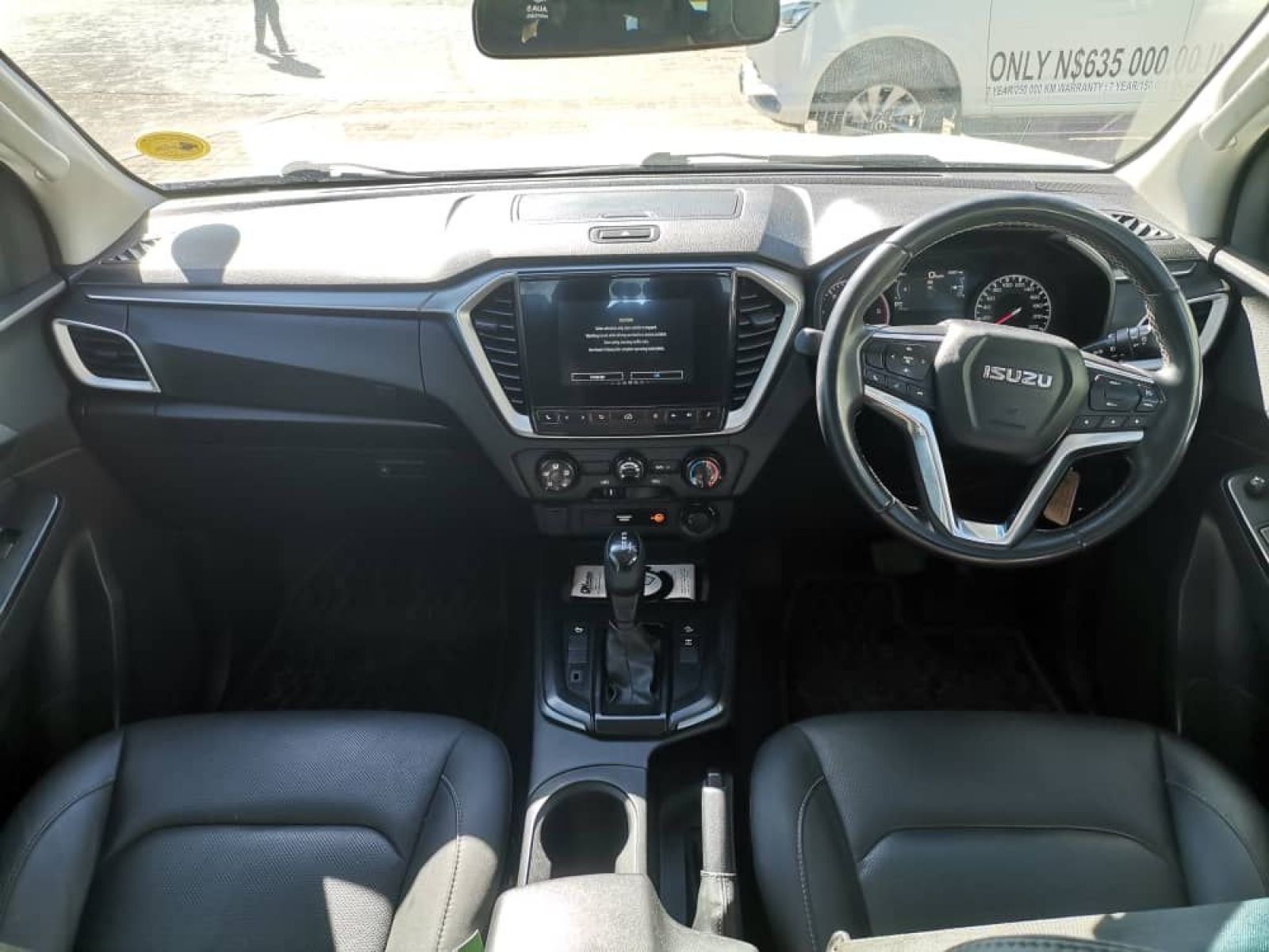2023 Isuzu D-MAX photo 10
