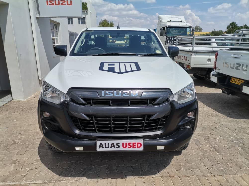 2024 Isuzu D-MAX photo 3