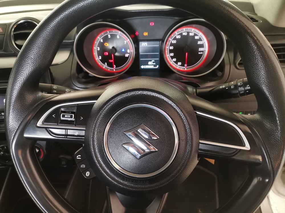 2022 Suzuki Swift photo 10