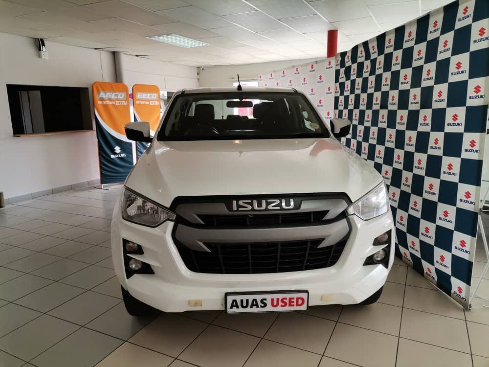 2022 Isuzu D-MAX photo 1