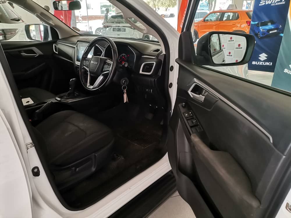 2022 Isuzu D-MAX photo 8