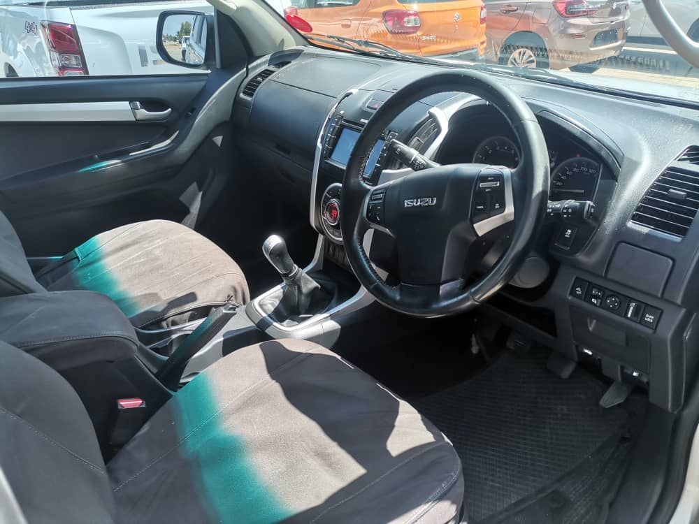 2018 Isuzu KB Series photo 8