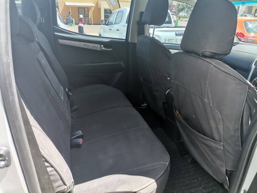 2018 Isuzu KB Series photo 9