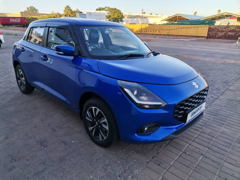 2025 Suzuki Swift photo 3