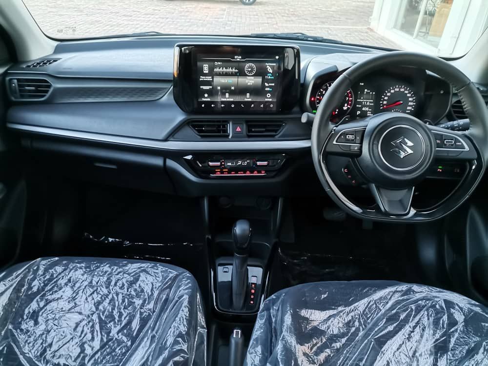 2025 Suzuki Swift photo 9