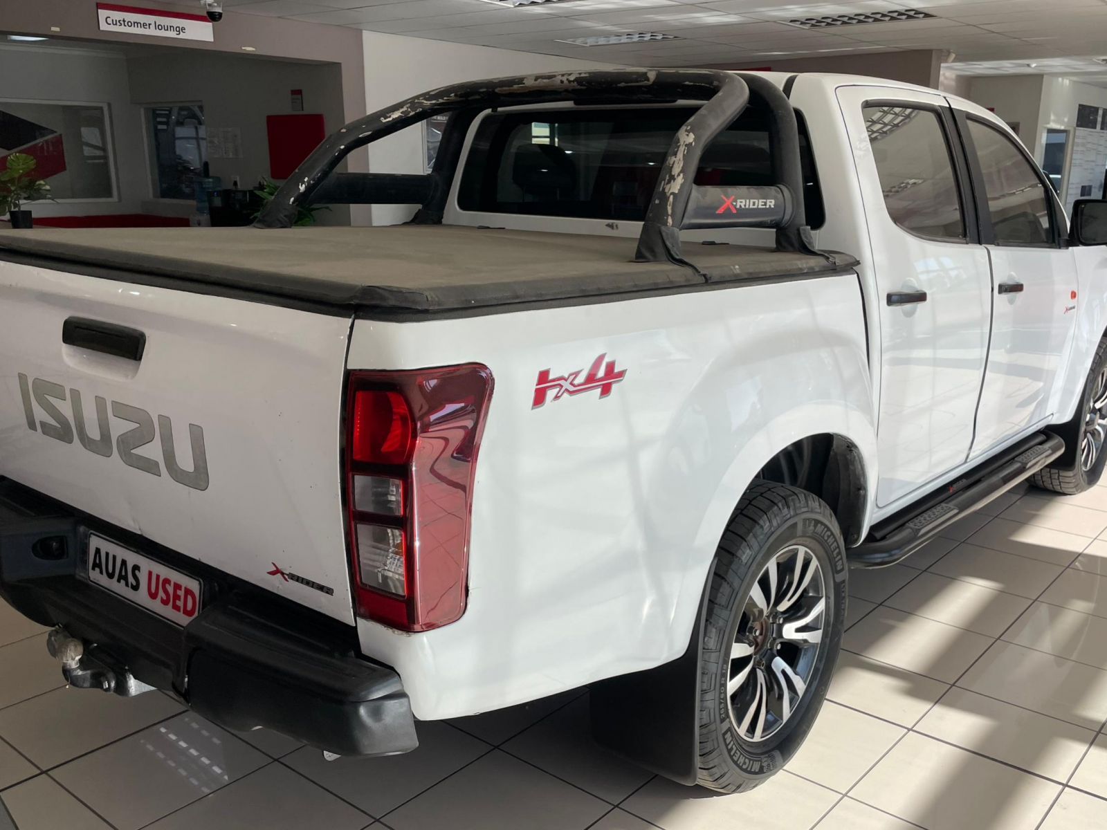 2018 Isuzu D-MAX photo 3