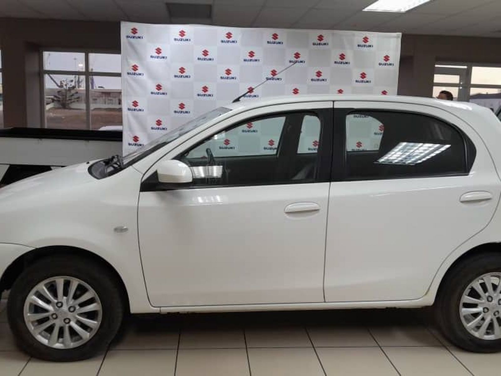 2019 Toyota Etios photo 2