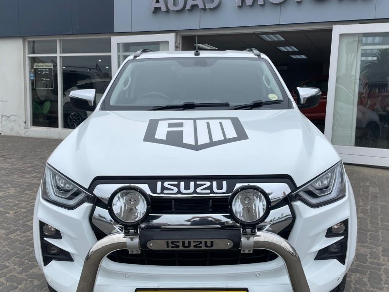 2024 Isuzu D-MAX photo 2