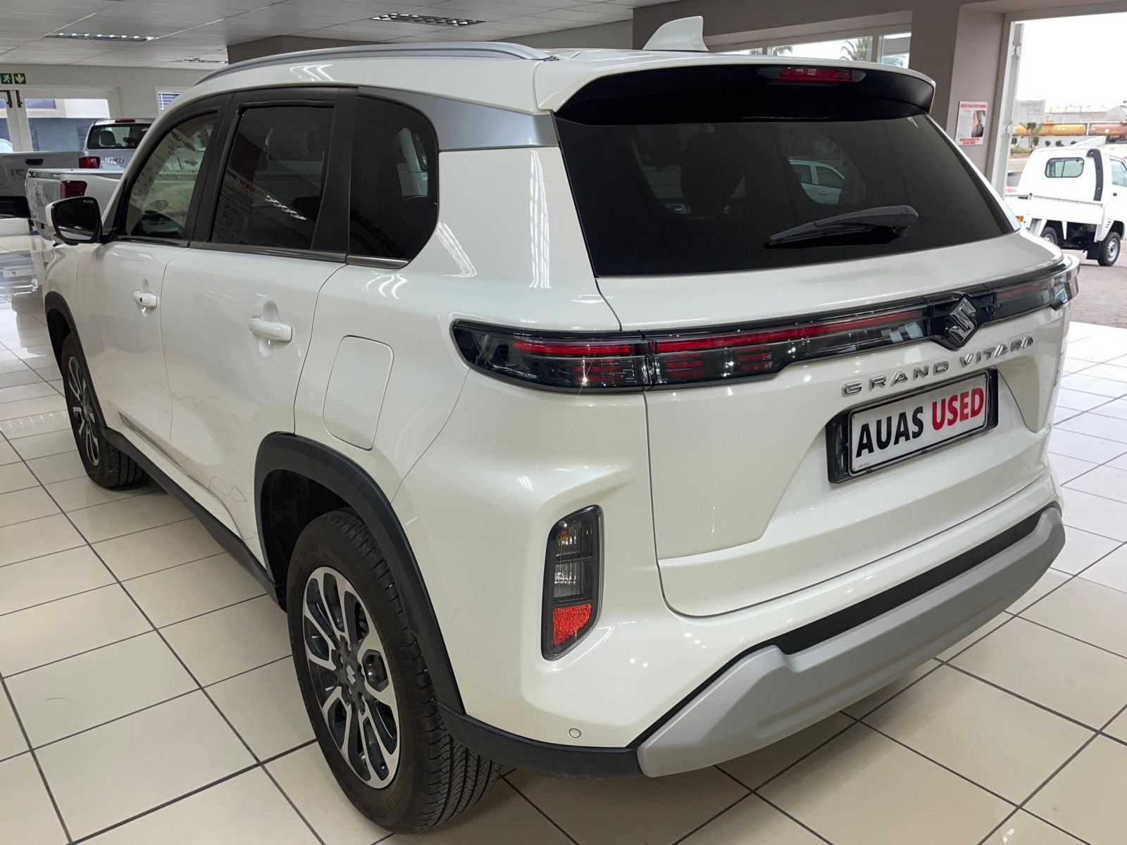 2025 Suzuki Grand Vitara photo 4
