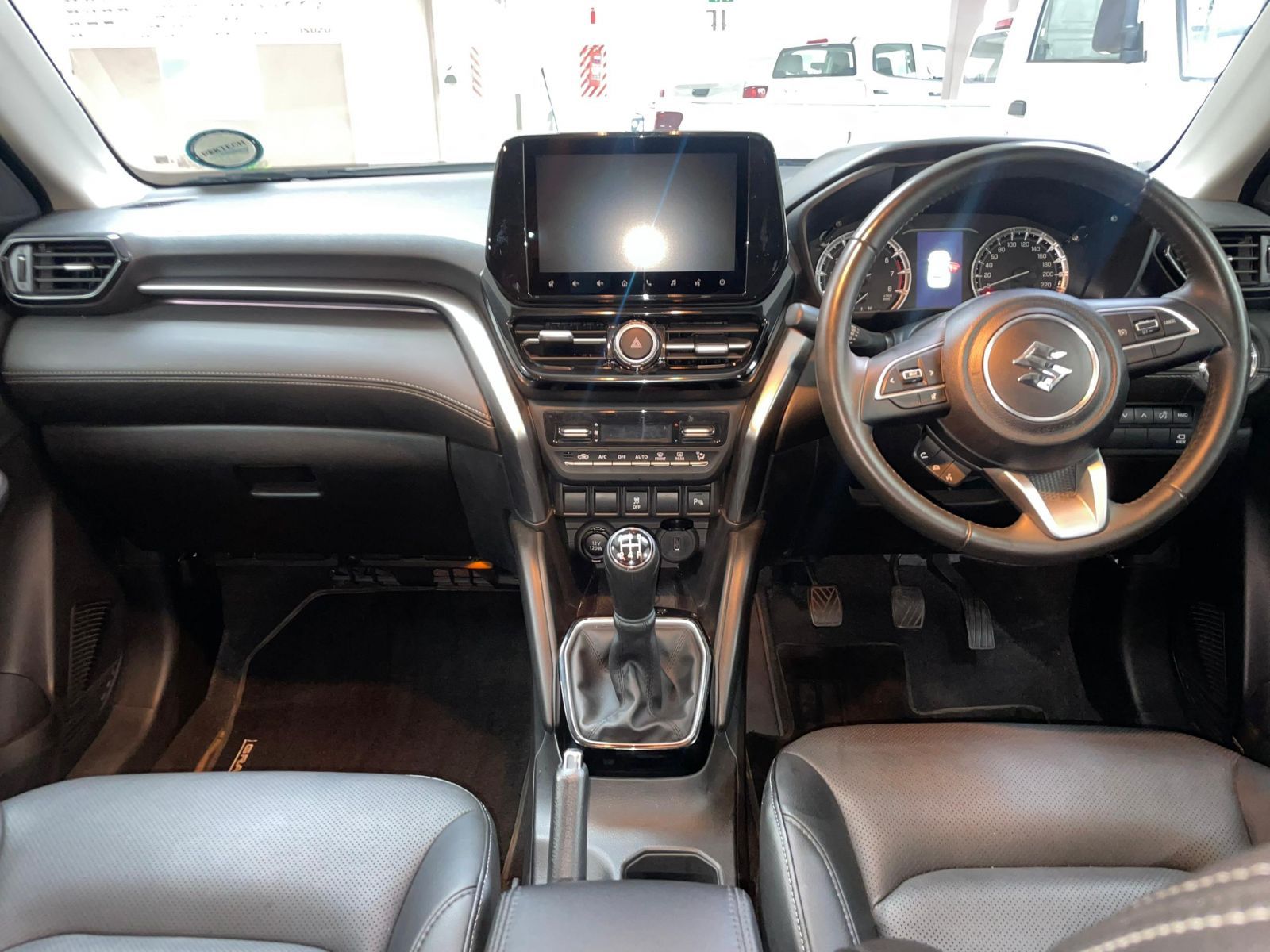 2025 Suzuki Grand Vitara photo 5