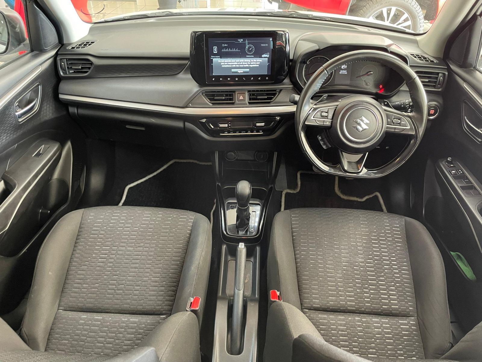 2024 Suzuki Swift photo 4