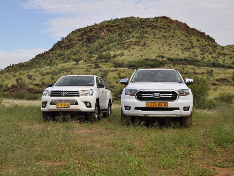 2022 Toyota Hilux 2.4 or Ford 2.2 photo 2