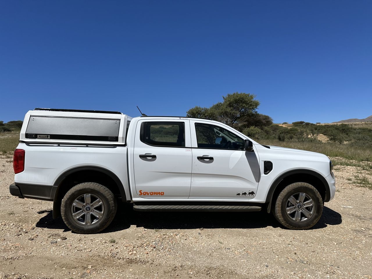 2022 Toyota Hilux 2.4 or Ford 2.2 photo 6