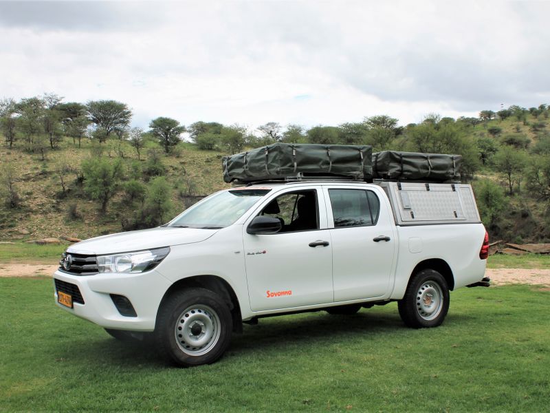 2022 Toyota Hilux 2.4 or Ford 2.2 photo 2