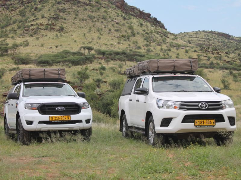 2022 Toyota Hilux photo 2