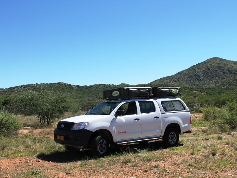 2019 Toyota Hilux Double Cab 4x4 Hilux or Ford photo 2