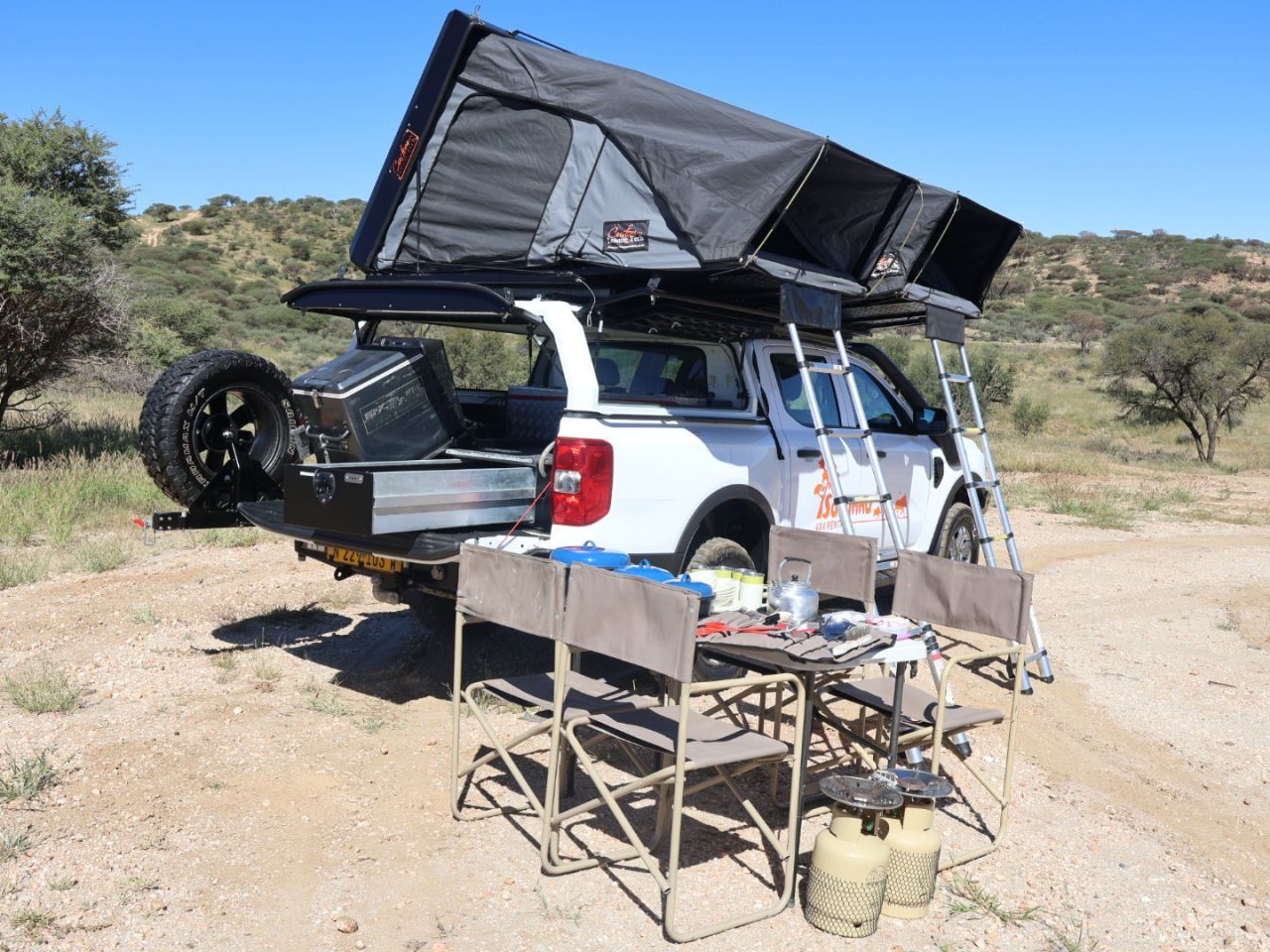 2021 Toyota Hilux 2.4 or Ford 2.2 photo 22