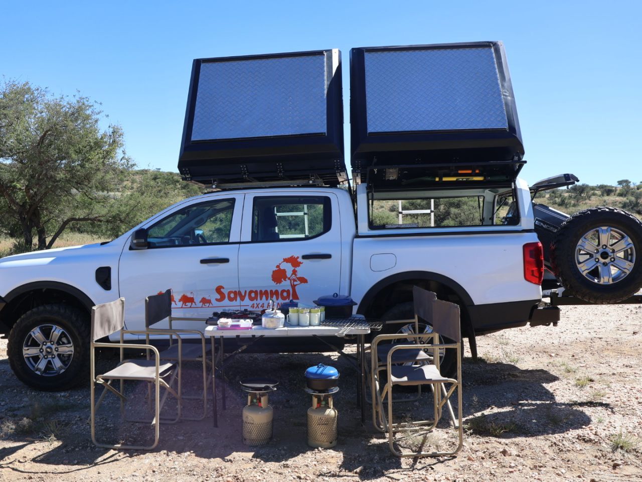 2021 Toyota Hilux 2.4 or Ford 2.2 photo 23
