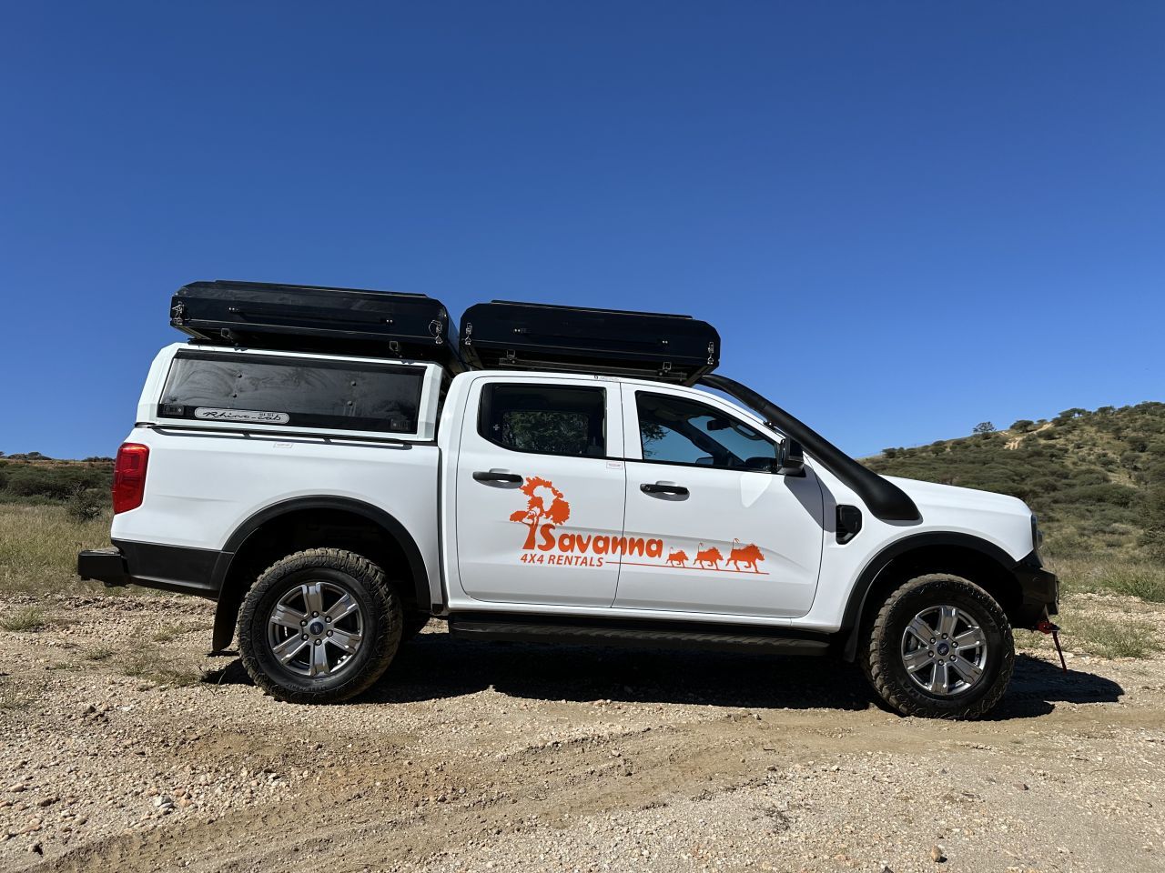 2021 Toyota Hilux 2.4 or Ford 2.2 photo 4