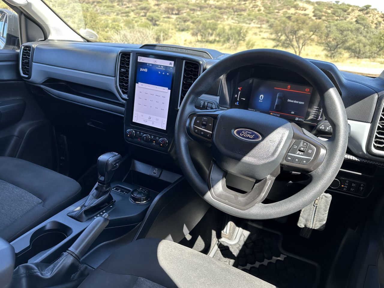 2021 Toyota Hilux 2.4 or Ford 2.2 photo 8
