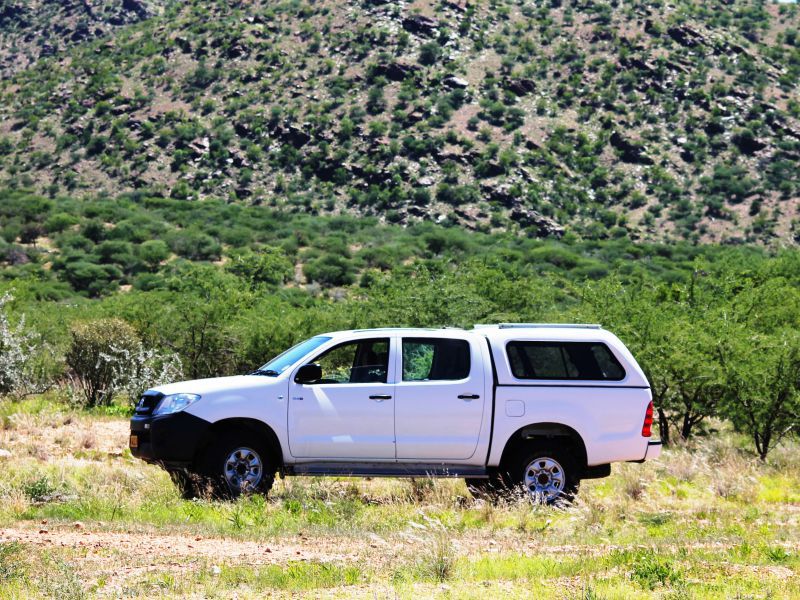 2019 Toyota Hilux Double Cab or Ford 2.2 photo 2